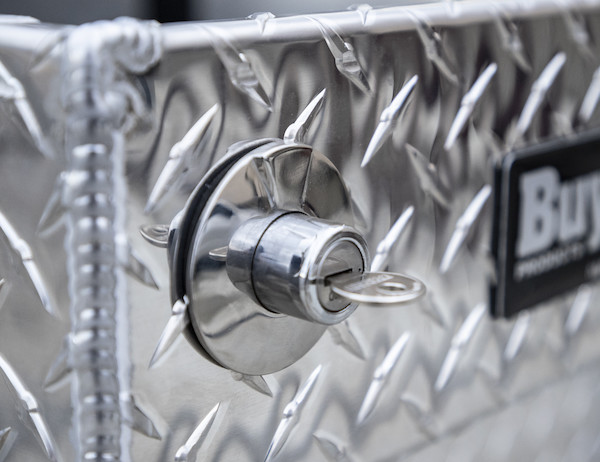23x27x71 Inch Diamond Tread Aluminum Crossover Truck Box