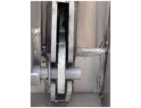 2.5 Inch Wide Drop Forged Lower Dump Hinge Assembly for 1 Inch Diameter Post